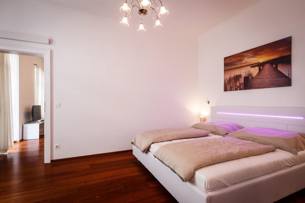 Operngasse Premium In "Your Vienna" Экстерьер фото